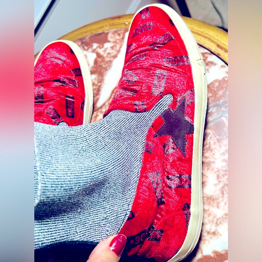 GOLDEN GOOSE DELUXE Red Velvet Pull On Socks Sneakers Size 8 fits 7.5 also - Picture 5 of 13